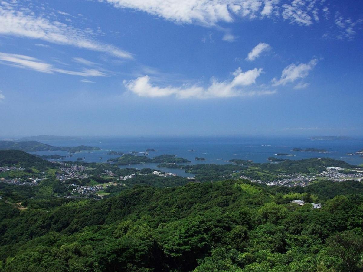 Yumihari-No-Oka Hotel Sasebo Exterior photo