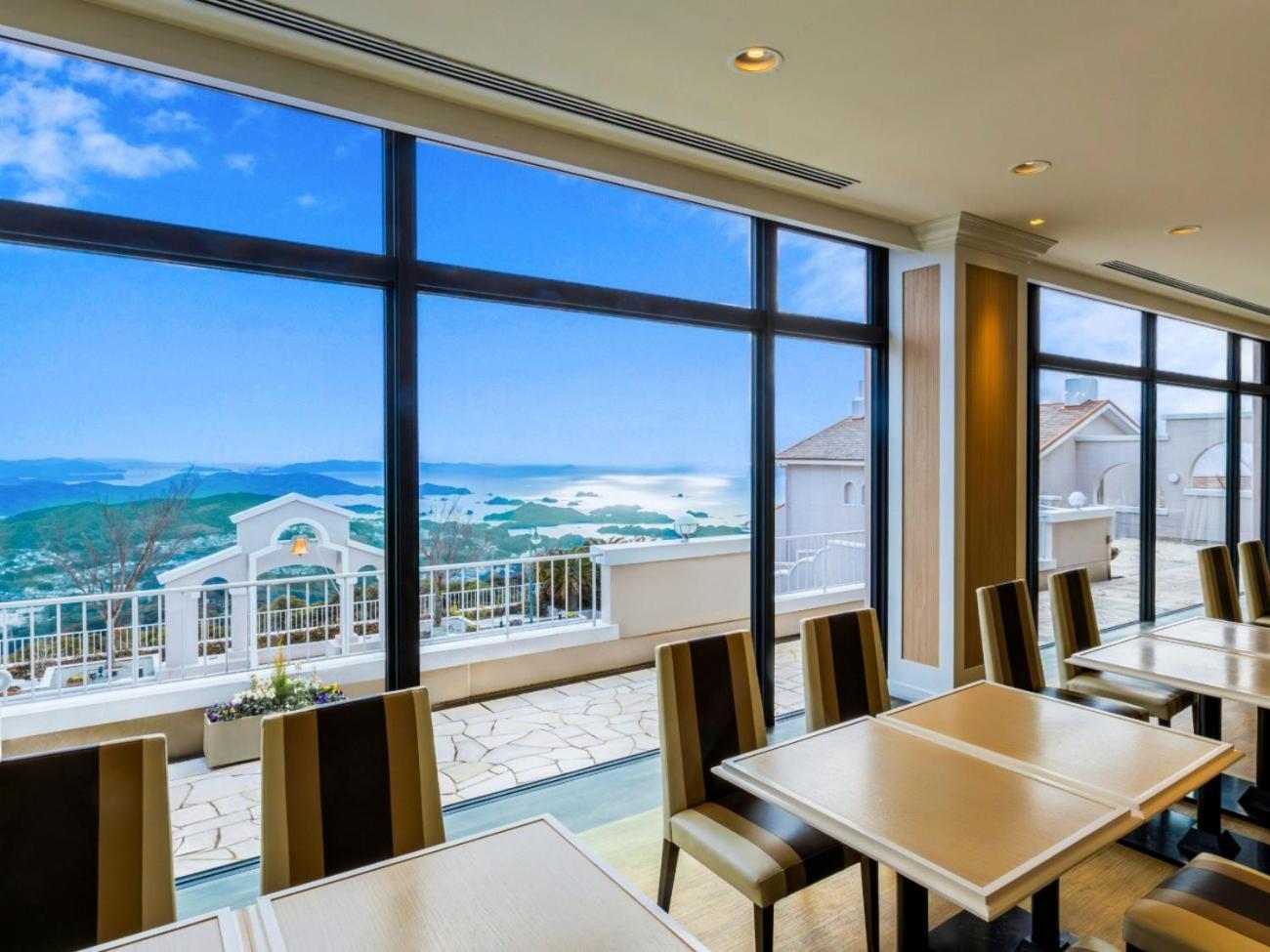 Yumihari-No-Oka Hotel Sasebo Exterior photo