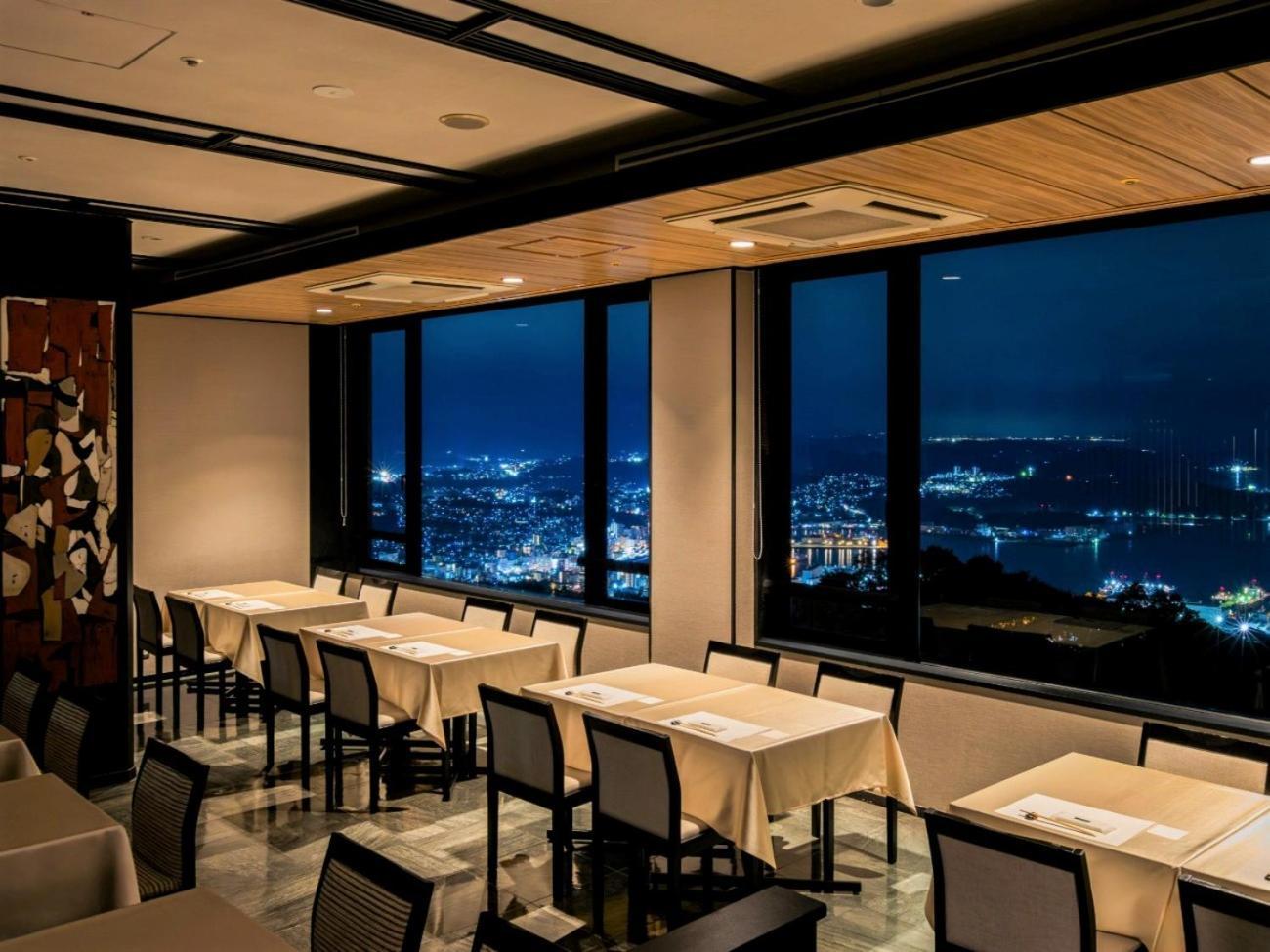 Yumihari-No-Oka Hotel Sasebo Exterior photo