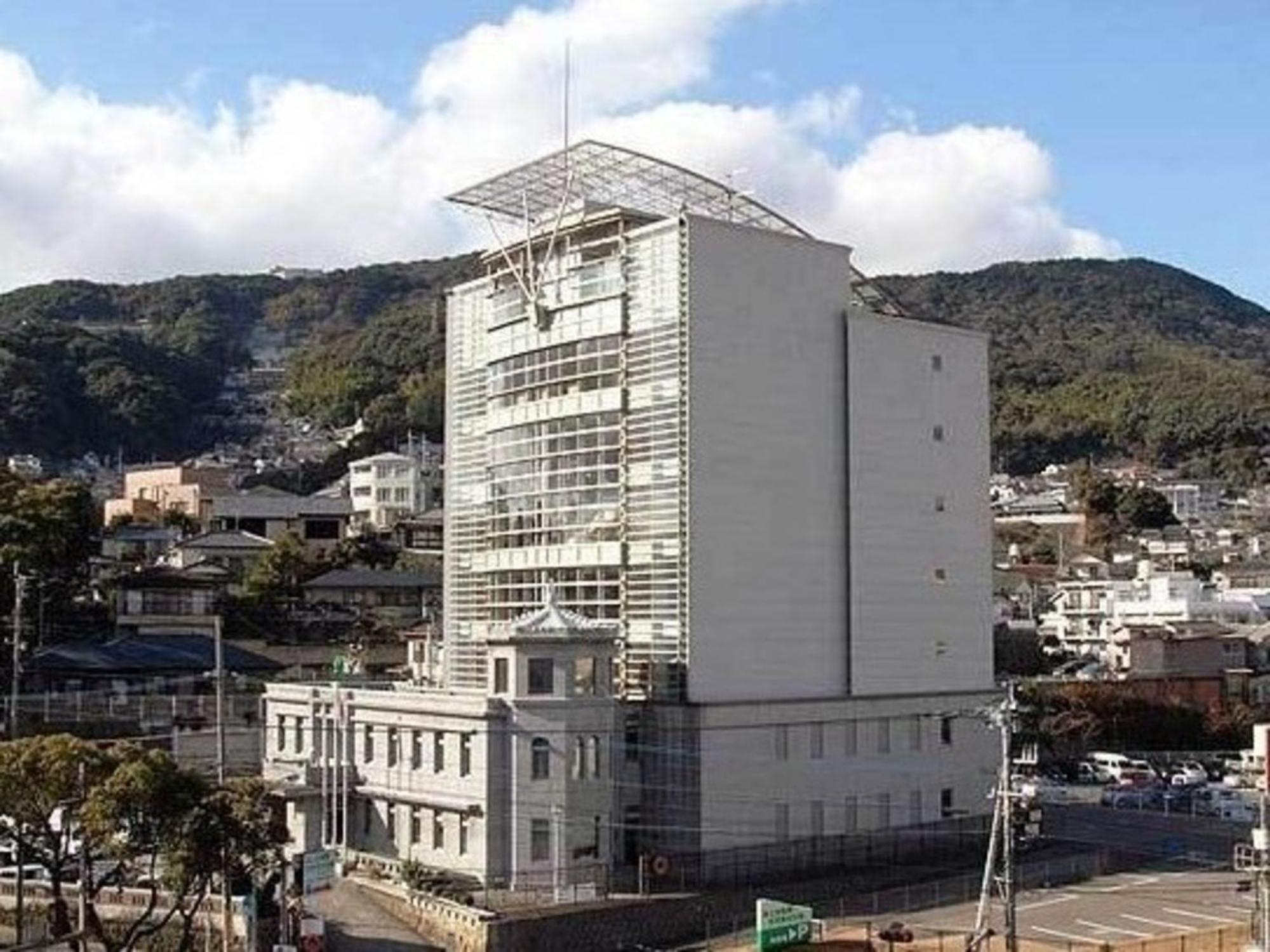 Yumihari-No-Oka Hotel Sasebo Exterior photo