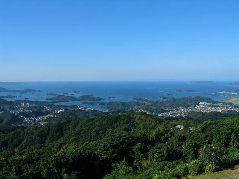 Yumihari-No-Oka Hotel Sasebo Exterior photo